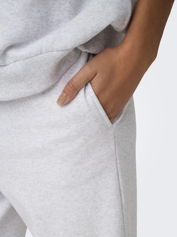 Regular Pantalon ONLY en gris