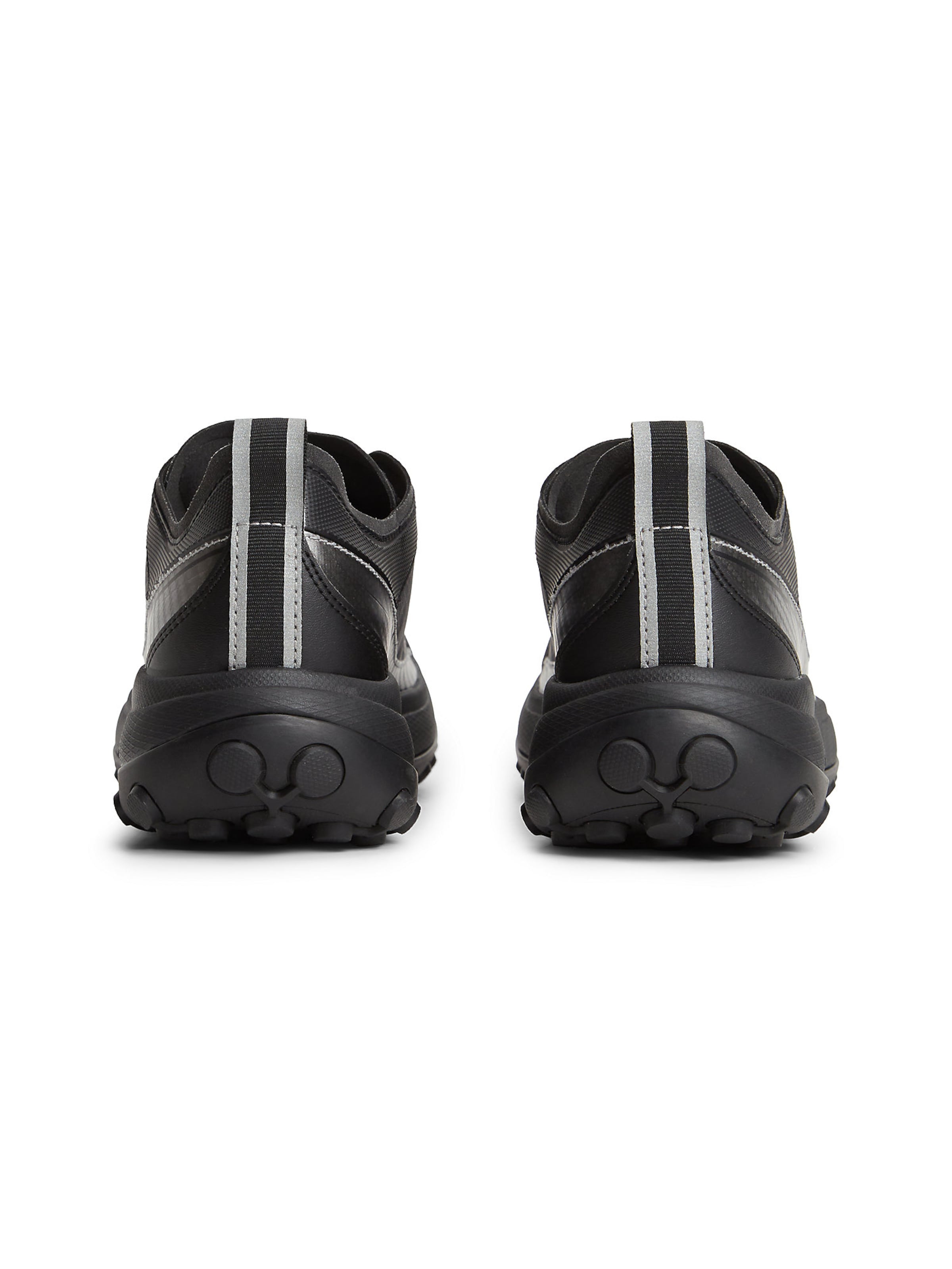 Baskets basses TOMMY HILFIGER en noir
