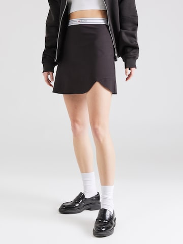 Tommy Jeans Skirt in Black: front