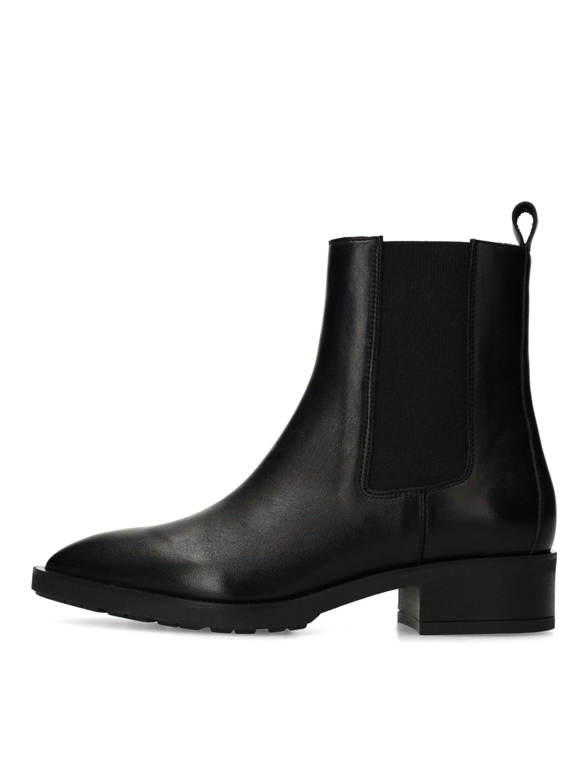 MANFIELD Chelsea Boots in Black
