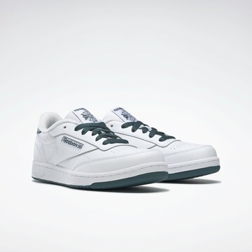 Sneaker 'Club C' di Reebok in bianco