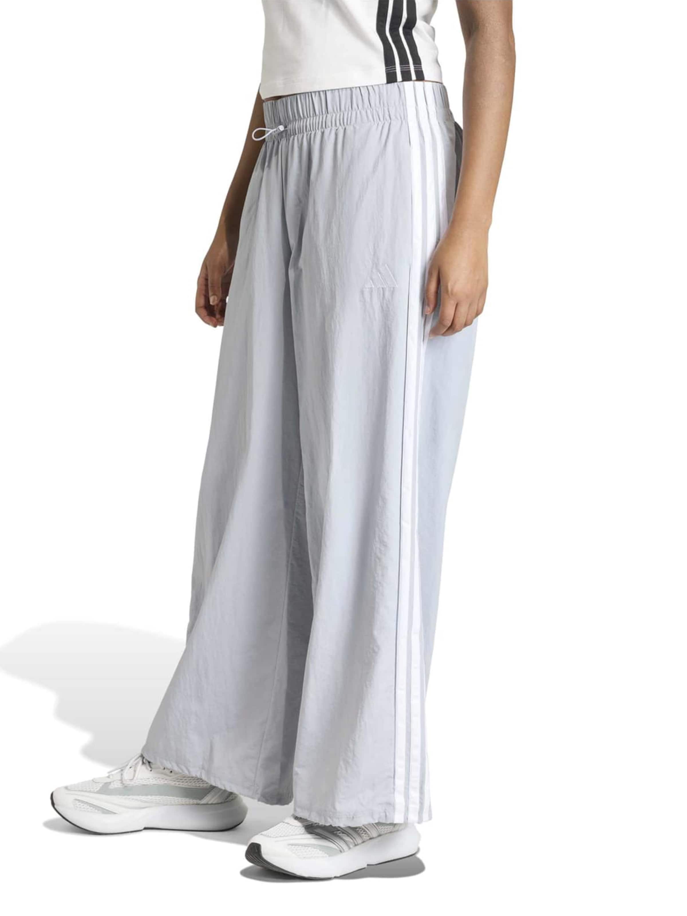 ADIDAS SPORTSWEAR Wide leg Παντελόνι φόρμας 'Essentials' σε γκρι: μπροστά