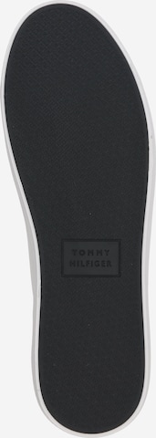 TOMMY HILFIGERNiske tenisice 'Essential' - bijela boja