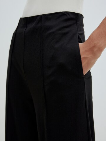 Regular Pantalon 'Chiara' EDITED en noir