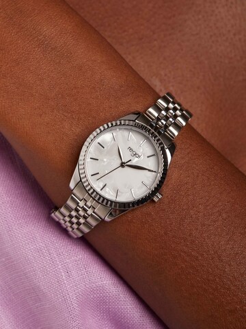 Montre à affichage analogique 'Klassisch' Lucardi en argent : devant