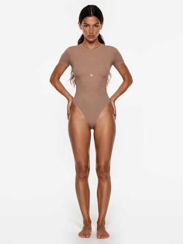 GOD SAVE QUEENS Bodi 'Second Skin T-Shirt Bodysuit' | rjava barva