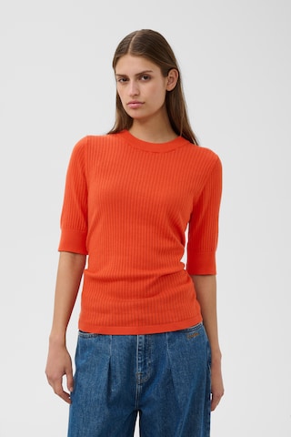 SOAKED IN LUXURY Trui 'SLSpina' in Oranje: voorkant