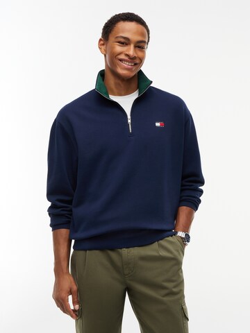 Tommy Jeans Sweatshirt in Blue: front
