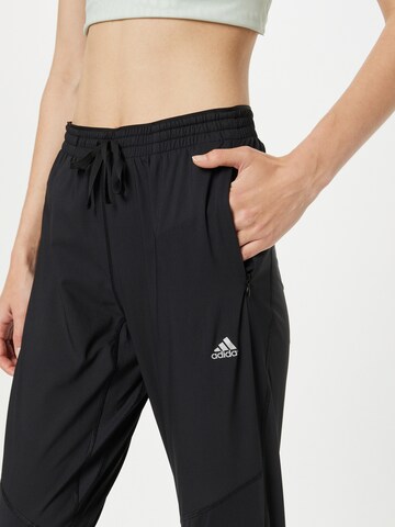 ADIDAS SPORTSWEAR - Regular Calças de desporto 'Fast ' em preto