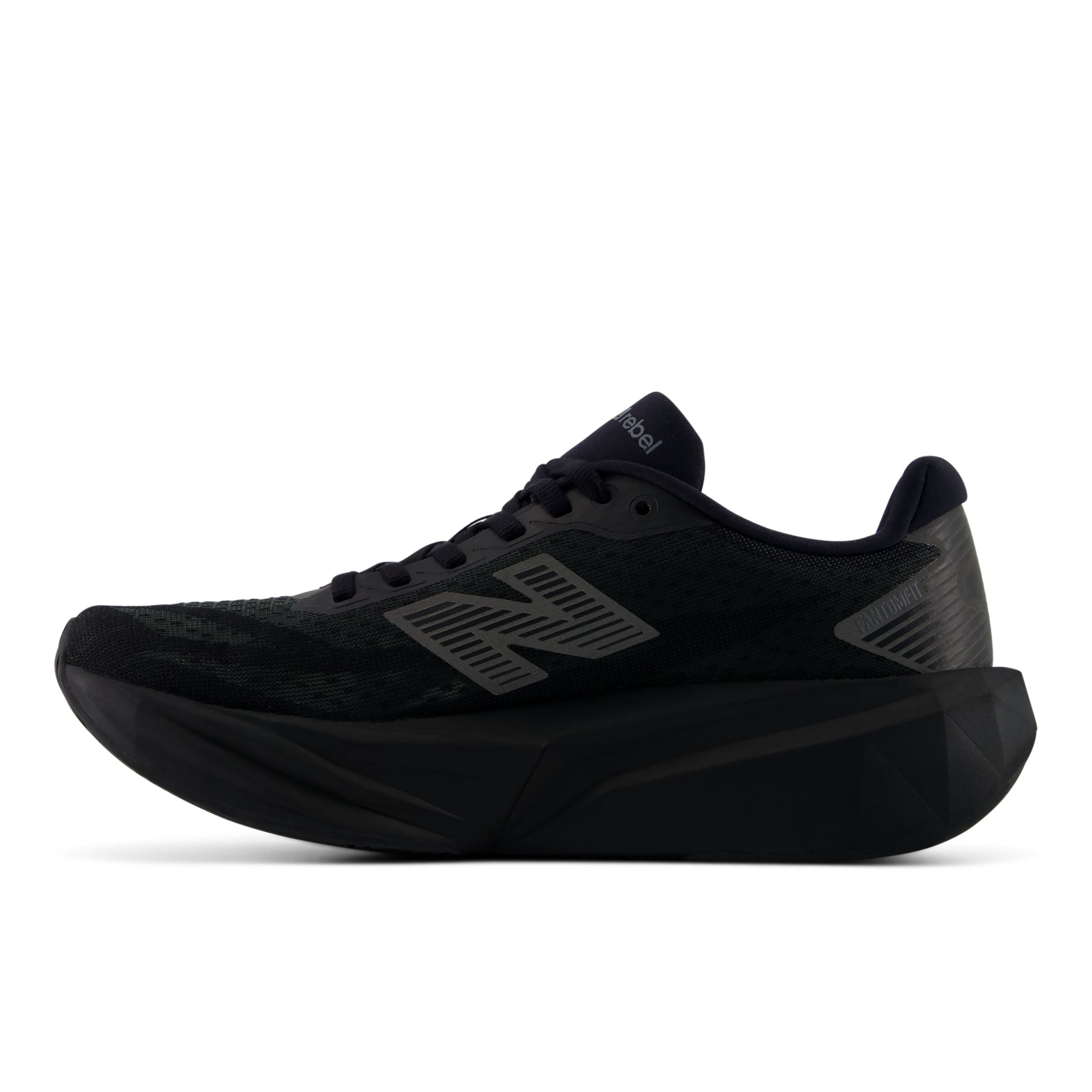 new balance 'FuelCell Rebel v5 Grey Days'. in Schwarz