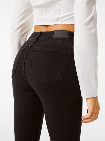 Bershka Skinny Jeans in Zwart