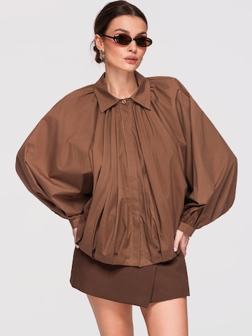Ombre Blus i brun: framsida