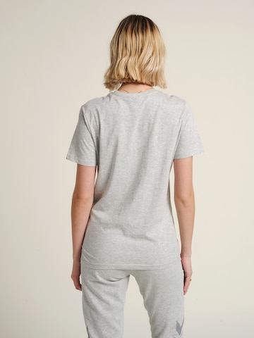 Hummel - Camiseta funcional en gris
