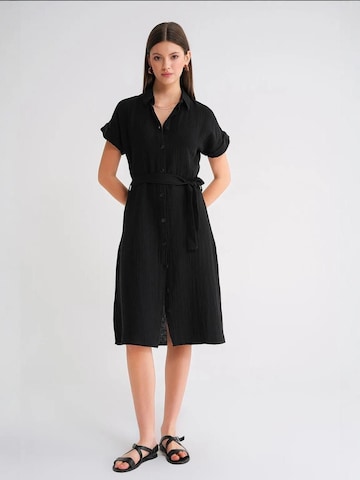 Robe-chemise MixRay en noir : devant