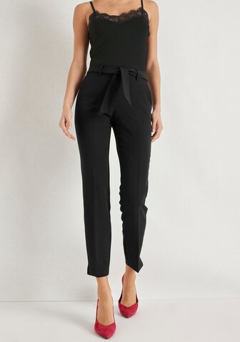 HECHTER PARIS Slim fit Pants in Black: front