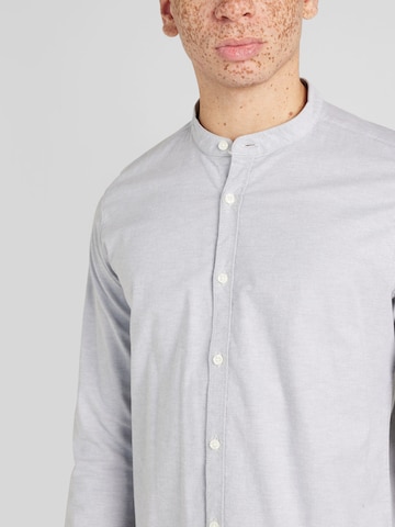 Regular fit Camicia di QS in grigio