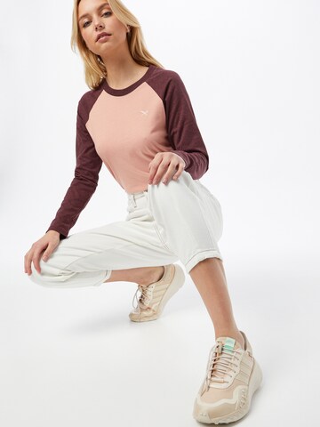 Tricou 'Flaggy' de la Iriedaily pe roșu