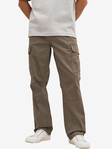 Next Loose fit Cargo trousers in Brown: front