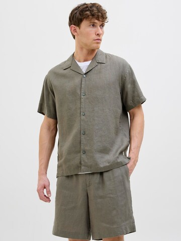 JACK & JONES Comfort fit Button Up Shirt in Green: front