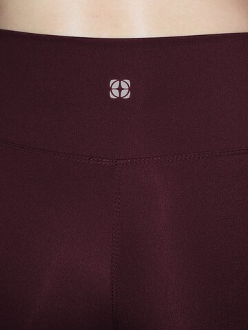 Trendyol Skinny Leggings in Rood