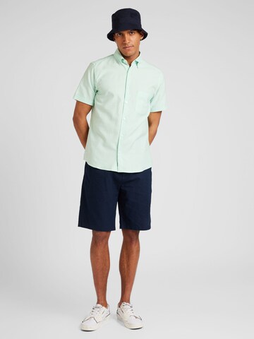 Coupe regular Chemise s.Oliver en vert