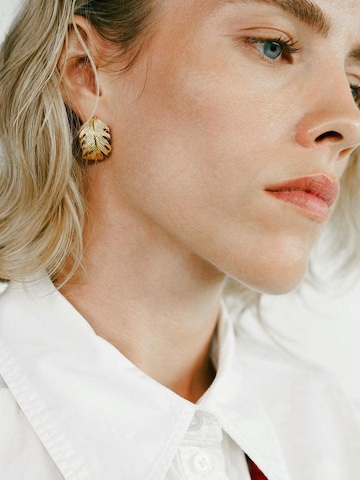 Les Reines Oorbellen 'The Plume' in Goud