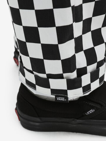 VANS Широка кройка Панталон Chino в черно