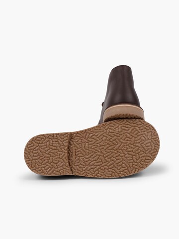 Pisamonas - Botas en marrón