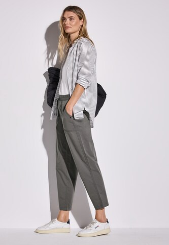 STREET ONE Regular Pants in Grey