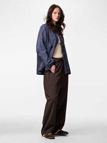 Cappotto di mezza stagione 'PCVilma' di PIECES in blu