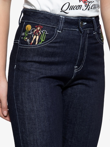 Queen Kerosin Slimfit Jeans‌‌‌‌‌‌‌‌‌‌ in Blau