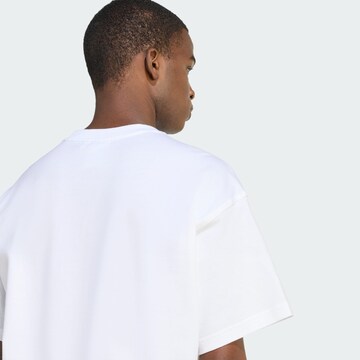 T-Shirt 'Smile Treffy' ADIDAS ORIGINALS en blanc