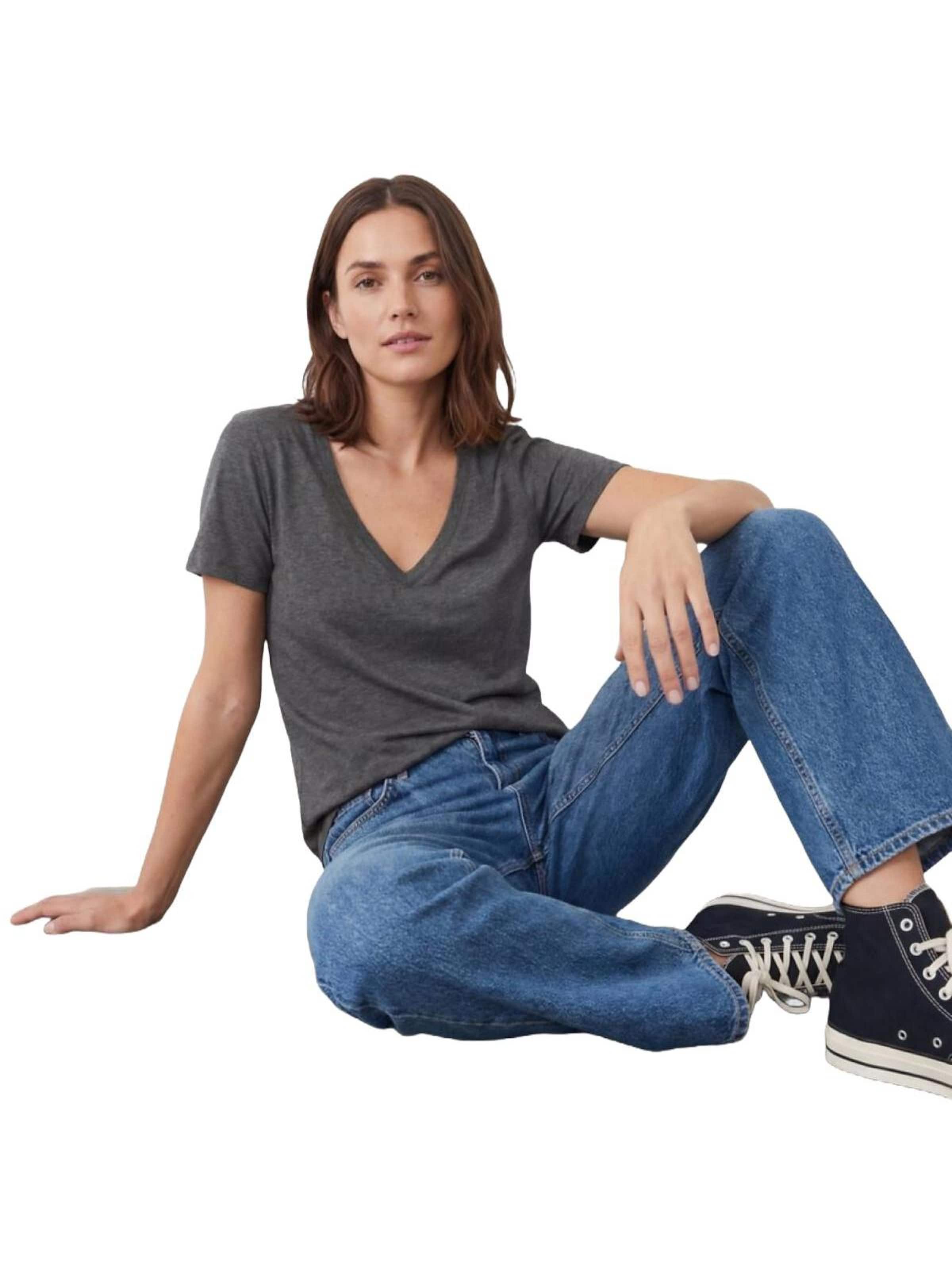 LTB Jeans - Camiseta 'LTB Jeans Basic-T-Shirt mit V-Ausschnitt' en gris: frente