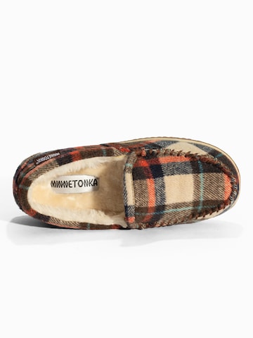 Mocassino 'Tempe' di Minnetonka in marrone