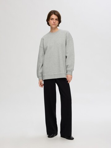 SELECTED Sweatshirt in Grey