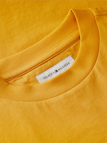 TOMMY HILFIGER T-Shirt 'Essential' in Gelb