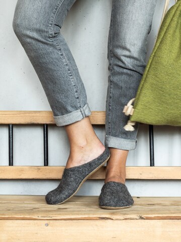 MagicFelt Hausschuh 'Filzpantoffel Magicfelt 713'‌‌‌‌‌‌‌‌‌‌ in Braun