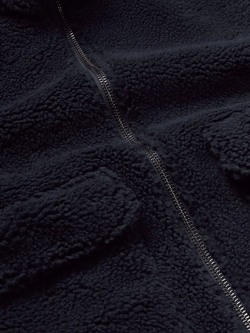 Geacă de iarnă de la Thinking MU pe albastru