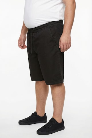 Men Plus Regular Trousers 'Bermuda' in Black