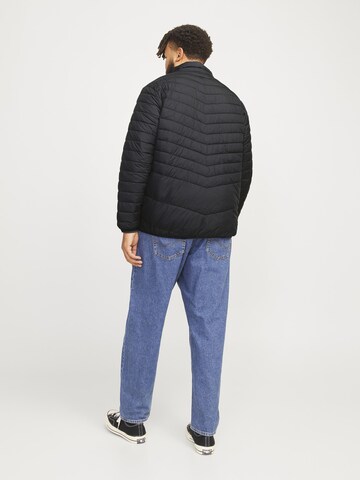 Jack & Jones Plus Демисезонная куртка 'JJEState' в Черный