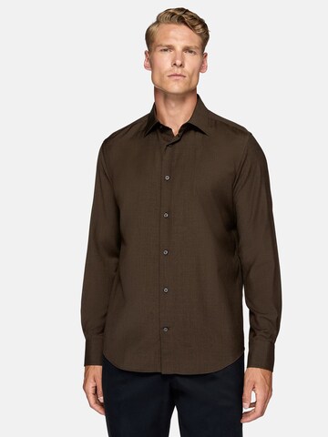 Coupe regular Chemise Boggi Milano en marron : devant
