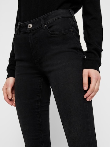 Slimfit Jeans 'Delly' di PIECES in nero