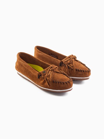 Minnetonka - Mocassins 'Kilty plus' em castanho