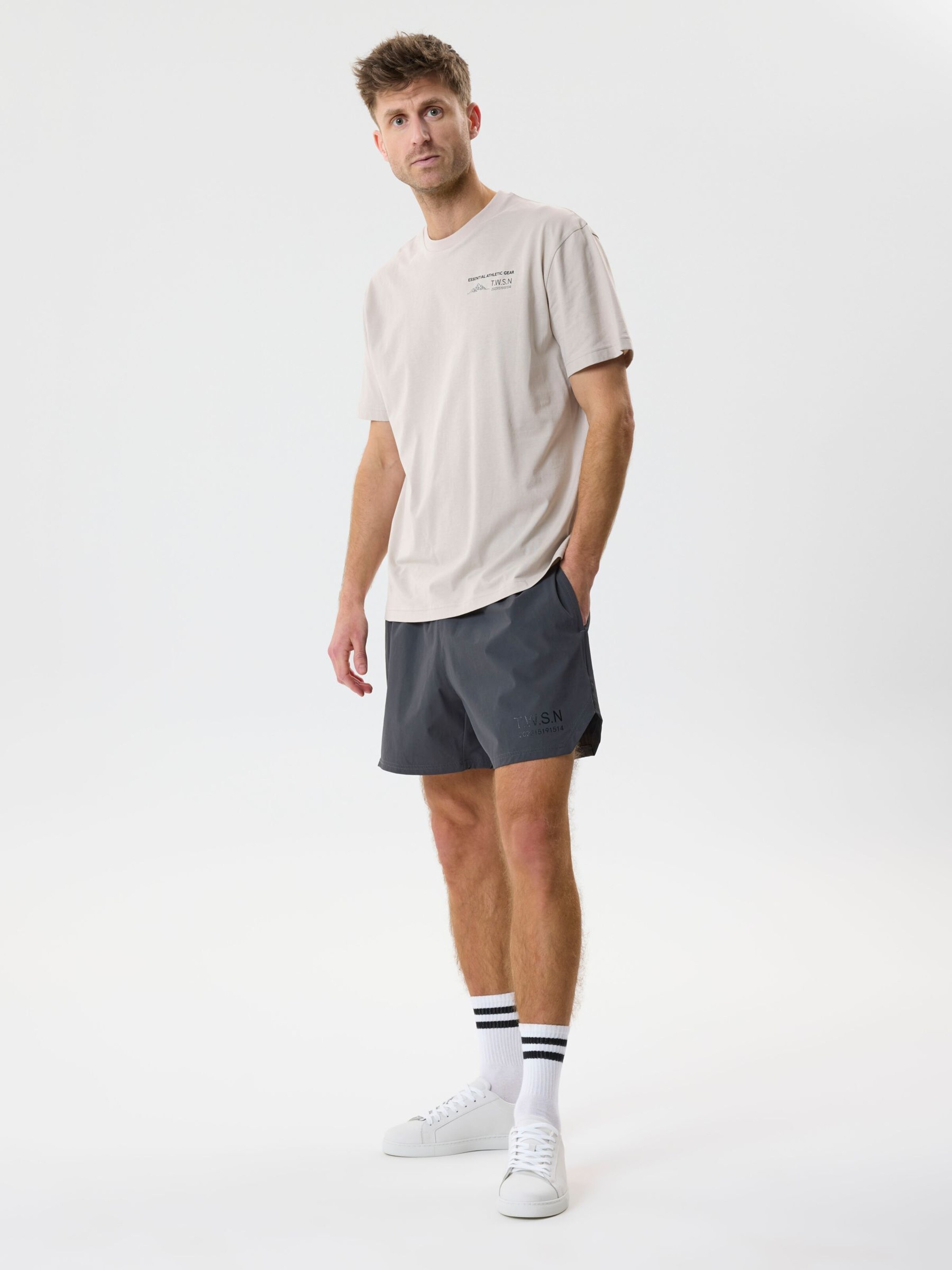 TWO SOON regular Bukser i grå: forside