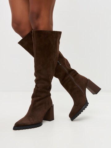 Bottes CESARE GASPARI en marron