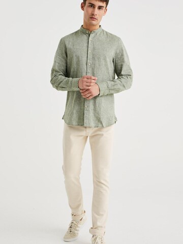 WE Fashion Slim fit Button Up Shirt in Green