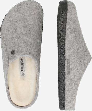 BIRKENSTOCK Hausschuh in Grau