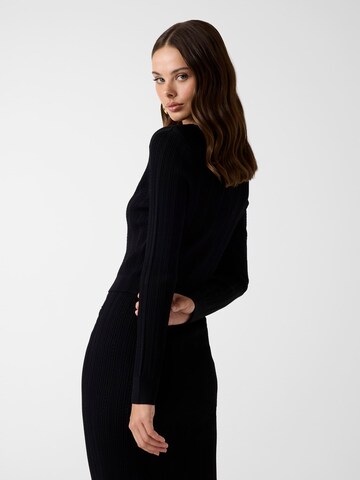 GUESS Knit Cardigan in Black