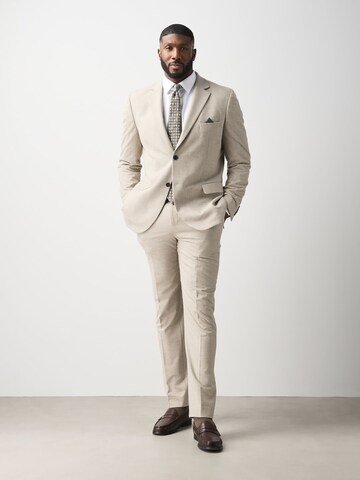 regular Pantaloni con piega frontale di Next in beige