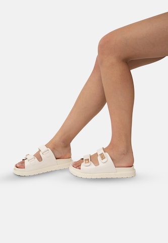 Mule Salinyang en blanc